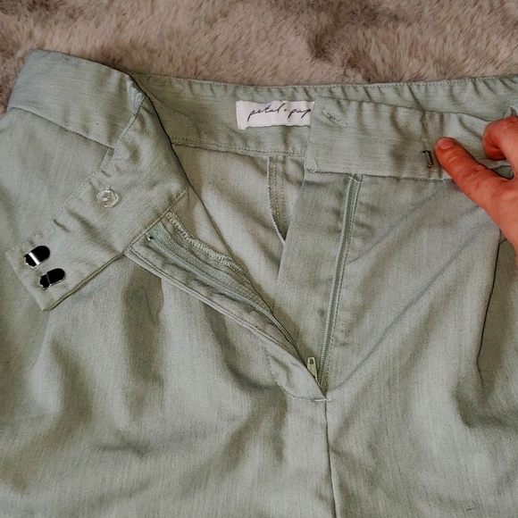 Petal + Pep Trouser Shorts - Picture 5 of 5